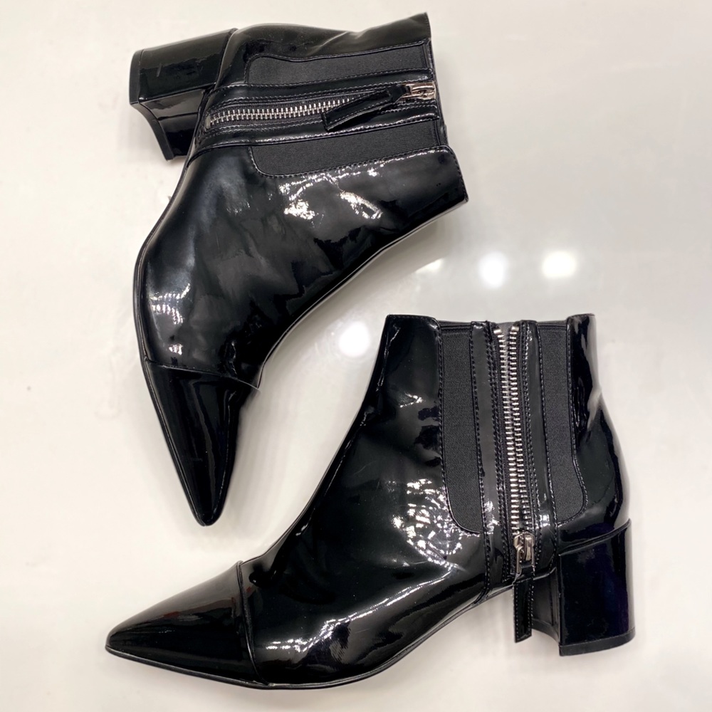 HOT Nine West pointed booties. Size 8m. 2” heel.